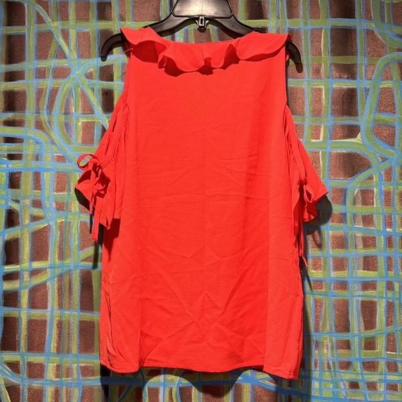 Michael Kors electric watermelon cold shoulder ruffle v-neck blouse size small - Picture 4 of 4